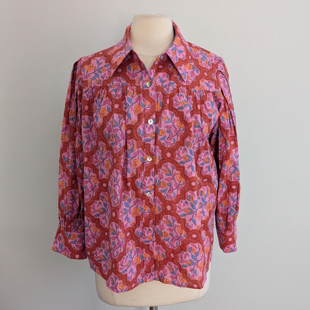 NWOT Avara Women’s Pink, Blue, Red Patterned Button-Down Blouse Shirt Sz M - Picture 5 of 10